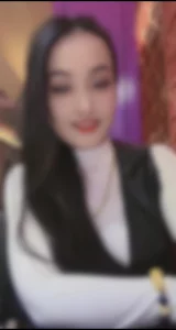 记录生活，日超市上班的维族美女。白虎逼真爽！